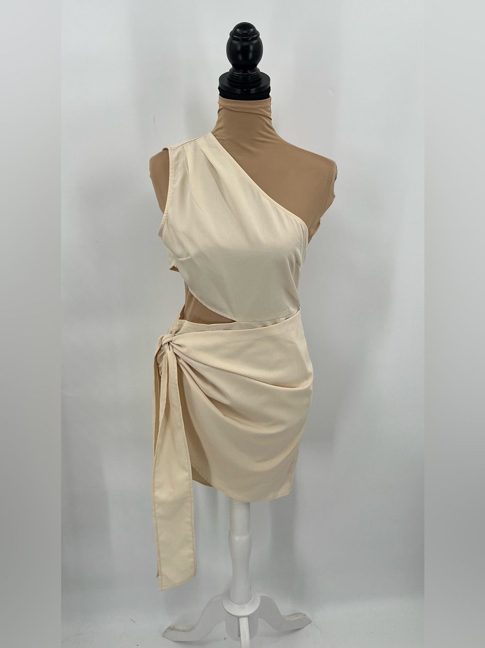 Cream One Shoulder Cutout Tie Waist Mini Dress S Resort Vacation bridal - Picture 2 of 12